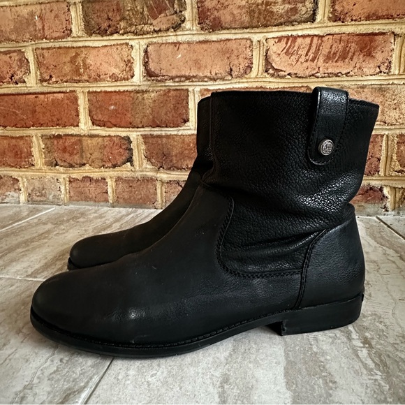 Arturo Chiang Blayzen Slip On Women’s Leather Ankle Boots Size 9 - Picture 1 of 10
